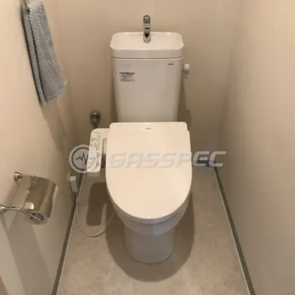 施工後のトイレ（TOTO CFS367B）