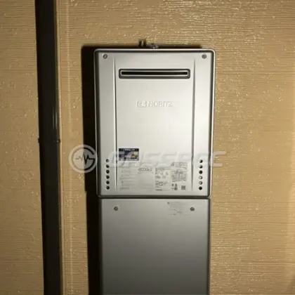 施工後の給湯器（ノーリツ GT-C2072SAW BL）