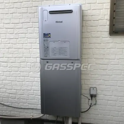 施工後の暖房熱源機（リンナイ RVD-E2405AW2-1(C)）
