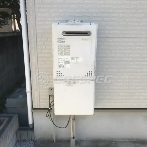 交換前の給湯器（ノーリツ GT-C2052SAWX）