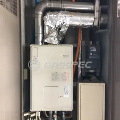 施工前の暖房熱源機（RUFH-2403AFF2）