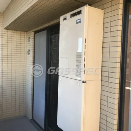 施工前の暖房熱源機（AT4200ARSSW3Q）
