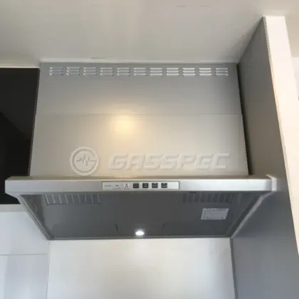 施工後のレンジフード（リンナイ EWR-3R-AP901SV）