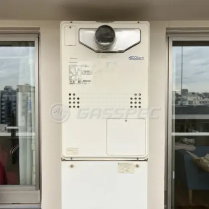 施工前の暖房熱源機（GTH-C2439SAWX3H-T）