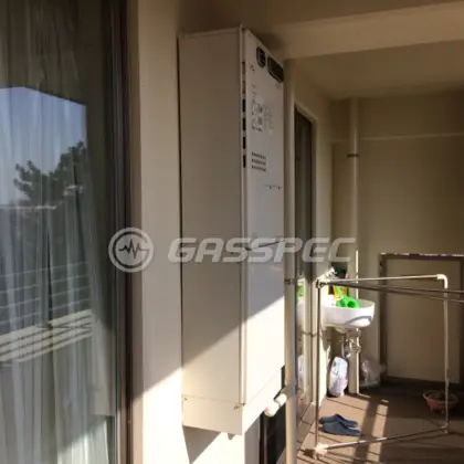 施工前の暖房熱源機（GTH-C2432AWX6H）
