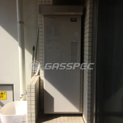 施工前の暖房熱源機（AT-4200ARSAW3Q-56-F）
