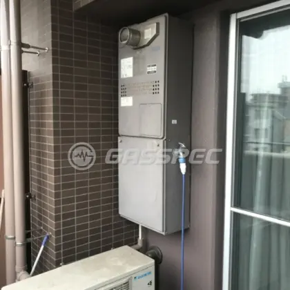 施工前の暖房熱源機（GTH-C2439AWX3H-T）