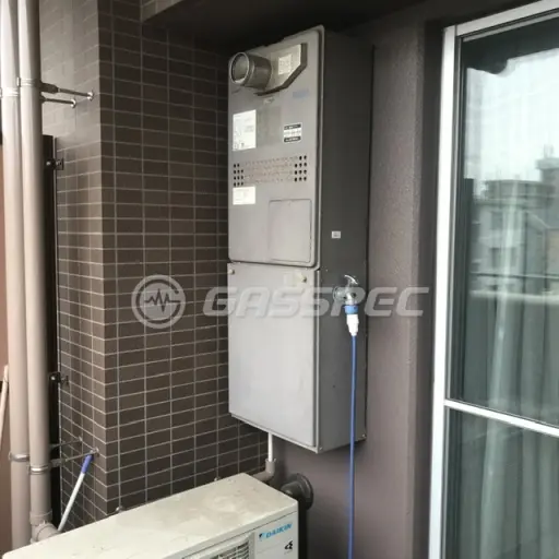 交換前の暖房熱源機（GTH-C2439AWX3H-T）
