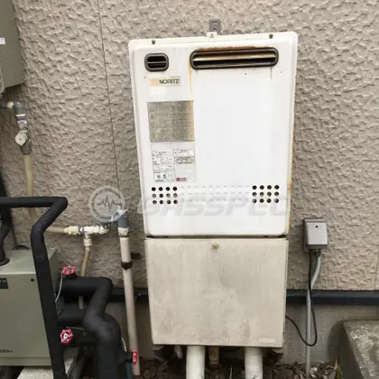 施工前の給湯器（GT-2422SAWX）