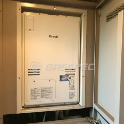 施工後の暖房熱源機（リンナイ RUFH-A2400AU2-3(A)）