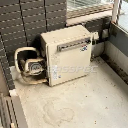 施工前の給湯器（RUF-A2400SAG(A)）