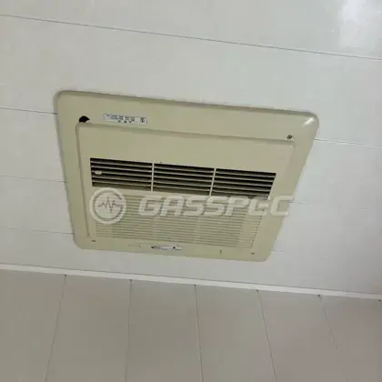 施工前の浴室乾燥機（46-445）