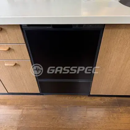 施工後のビルトイン食洗機（リンナイ RSW-F403C-B）