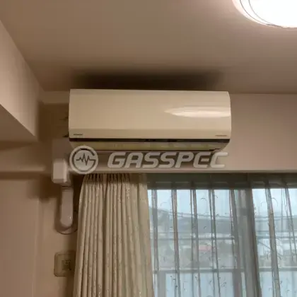 施工前のエアコン（RAS-S56C2(W)）