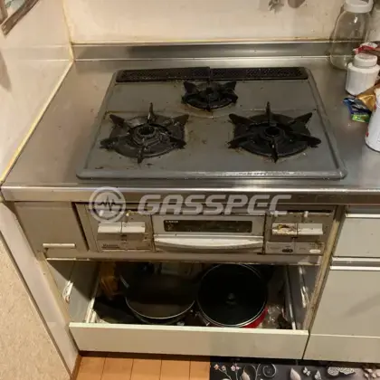 施工前のビルトインガスコンロ（RB32AH2S）