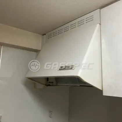 施工前のレンジフード