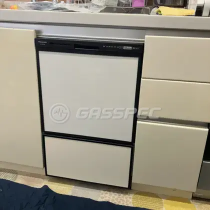 施工後のビルトイン食洗機（パナソニック NP-45RS9K）