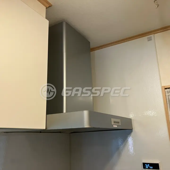 交換前のレンジフード（富士工業 NSR-3M-751TS1）