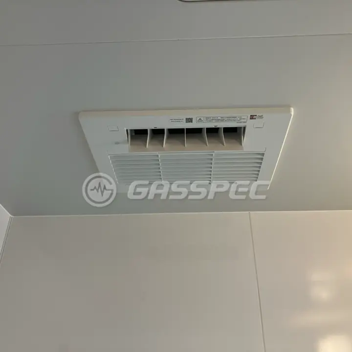 交換後の浴室乾燥機（リンナイ RBH-C3302K1P）