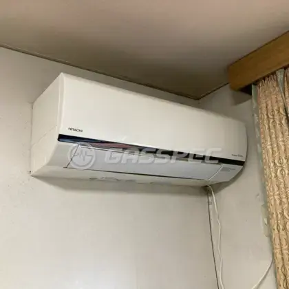 施工前のエアコン（RAS-G2800DJ(W)）