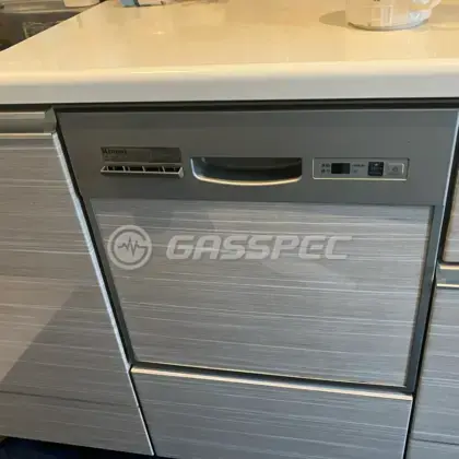 施工前のビルトイン食洗機（RKW-403C）