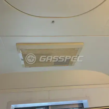 施工前の浴室乾燥機（TYK800G）