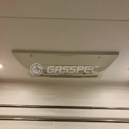 施工前の浴室乾燥機（FD2816J3M）