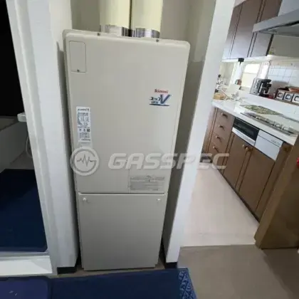 施工前の暖房熱源機（RUFH-V1613SAFF2-3BKT）