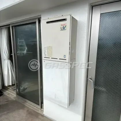 施工前の給湯器（RUF-A2400SAW）
