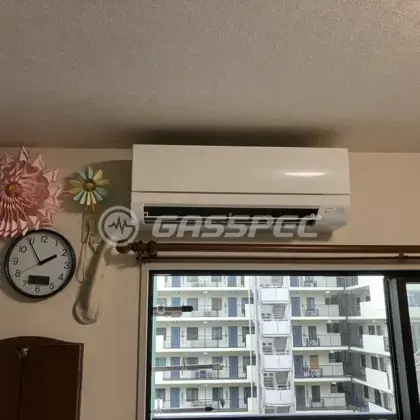 施工後のエアコン（三菱 MSZ-GV2826-W）