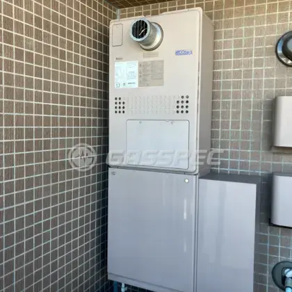 施工前の暖房熱源機（GTH-C2448AW3H-T）