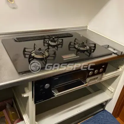 施工前のビルトインガスコンロ（RHS71WG9V2-BL）