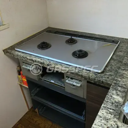 施工前のビルトインガスコンロ（RB71W21AR2W）