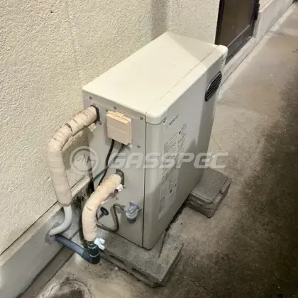 施工前の給湯器（OQB-307Y）