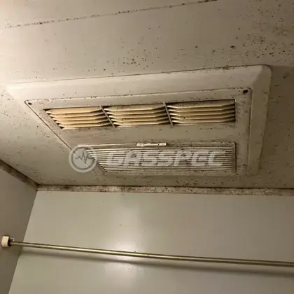 施工前の浴室乾燥機（49-946）