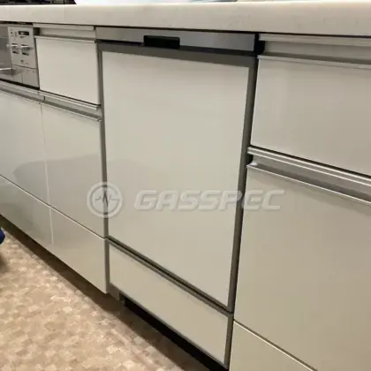 施工後のビルトイン食洗機（パナソニック NP-45BD1S）