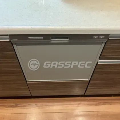 施工後のビルトイン食洗機（三菱 EW-45M3S）