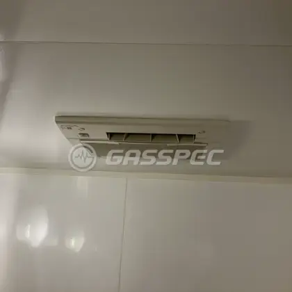 施工前の浴室乾燥機（RBH-C333K3SNP）