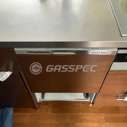 施工前のビルトイン食洗機（NP-P45M2WS）