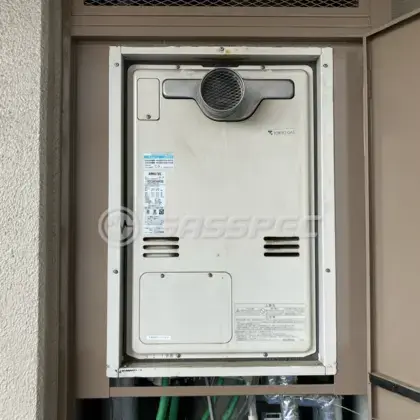 施工前の暖房熱源機（RUFH-V2403AT2-3）