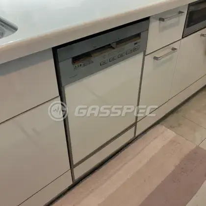 施工前のビルトイン食洗機（NP-P45VD2STM）