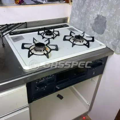 施工前のビルトインガスコンロ（DG32N1SR）