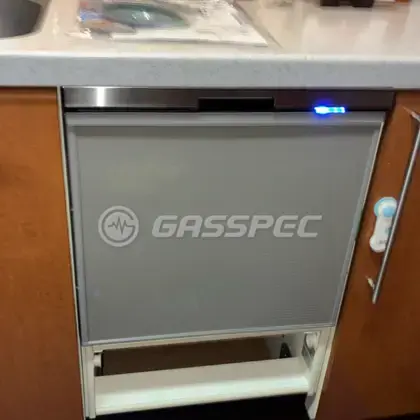 施工後のビルトイン食洗機（パナソニック NP-45BS1S）
