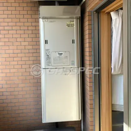 施工前の暖房熱源機（RUFH-E2403AW2-3(A)）