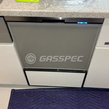 施工後のビルトイン食洗機（パナソニック NP-45BS1S）