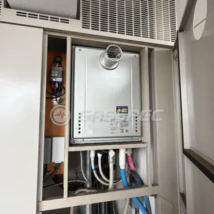 施工後の給湯器（ノーリツ GT-C2472SAW-T-1 BL）