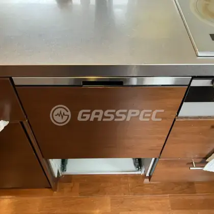 施工後のビルトイン食洗機（パナソニック NP-45BS1W）
