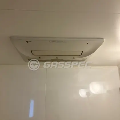 施工前の浴室乾燥機（FD2816J3M）