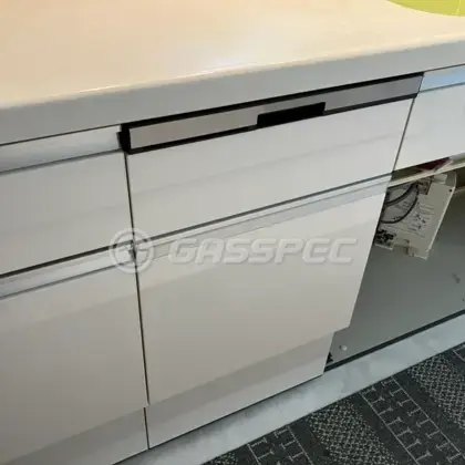 施工後のビルトイン食洗機（パナソニック NP-45BD1W）