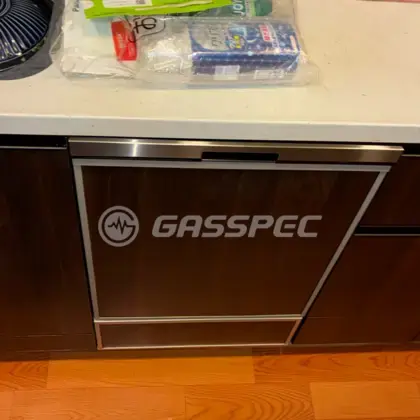 施工後のビルトイン食洗機（パナソニック NP-45BD1S）